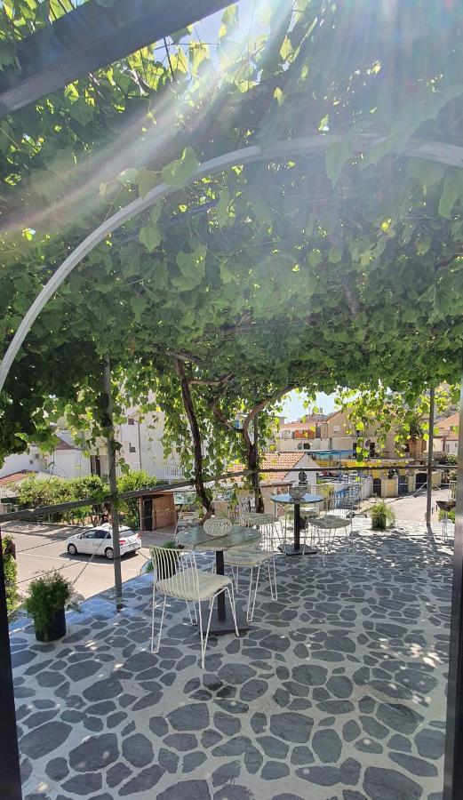 Villa D&B بودفا المظهر الخارجي الصورة
